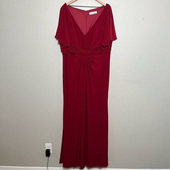 Mac Duggal Red Gown Formal‎ Evening Dress Size 22W